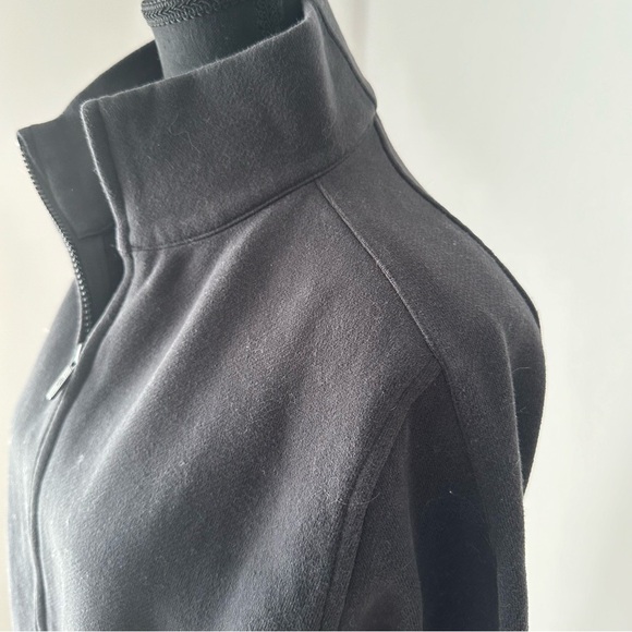 Sz 8 Lululemon Full Zip Mock Neck Sweatshirt in Black - Picture 3 of 7